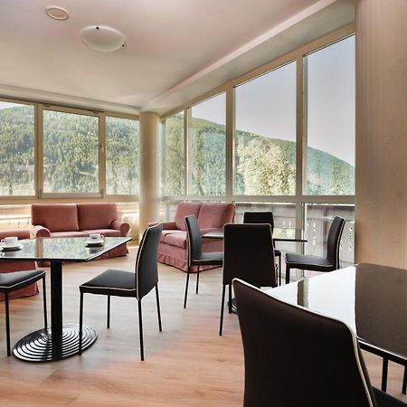 Hotel Vezza Alpine Lodge & Spa Vezza dʼOglio Dış mekan fotoğraf