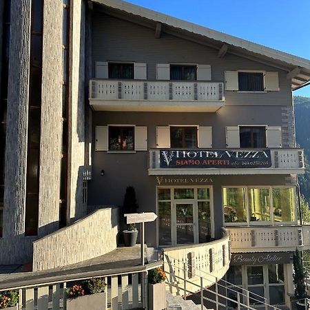 Hotel Vezza Alpine Lodge & Spa Vezza dʼOglio Dış mekan fotoğraf